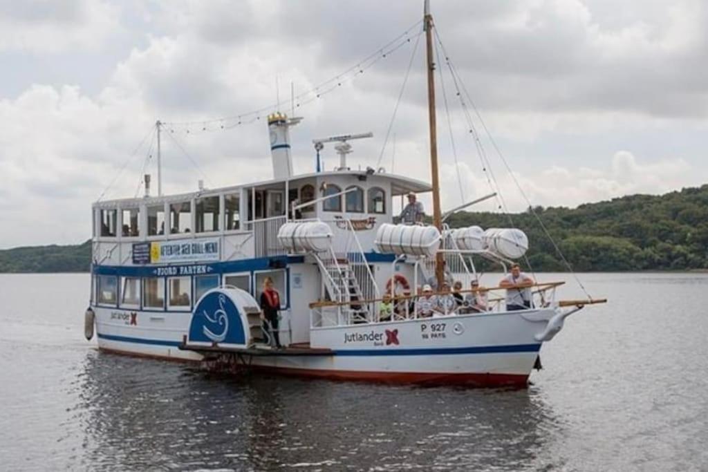 Idyllisk, Historisk Byhus Ved Fjorden I Mariager Exterior foto